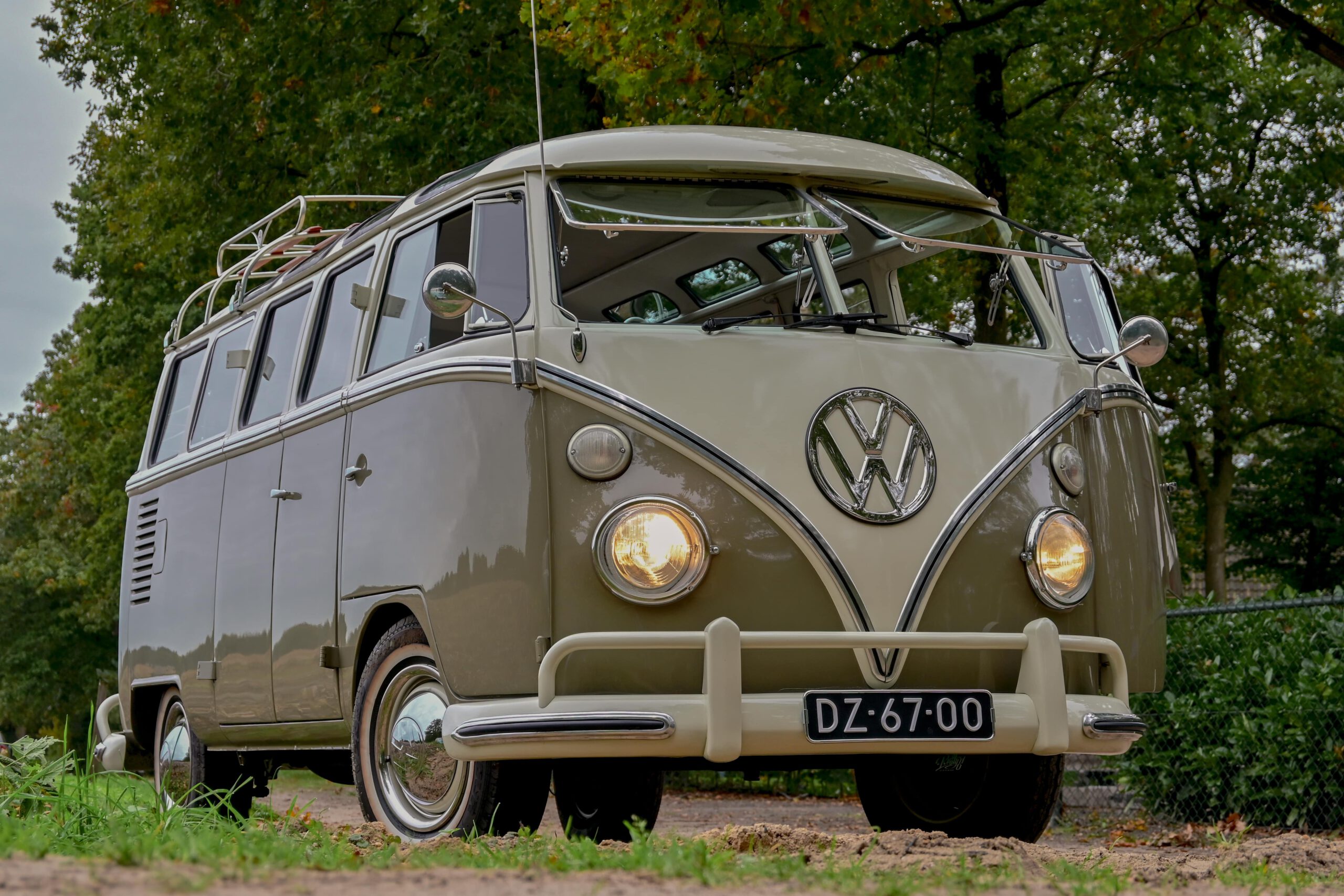 DZ-67-00_Volkswagen_Transporter_kombi_1961_0