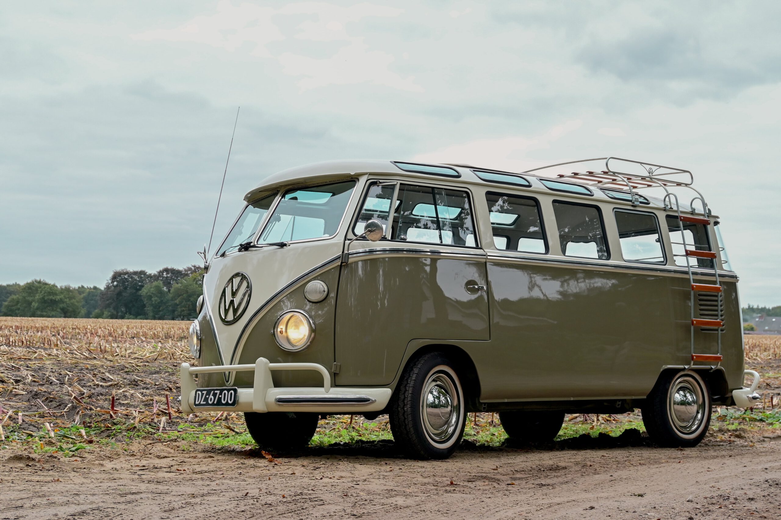 DZ-67-00_Volkswagen_Transporter_kombi_1961_3